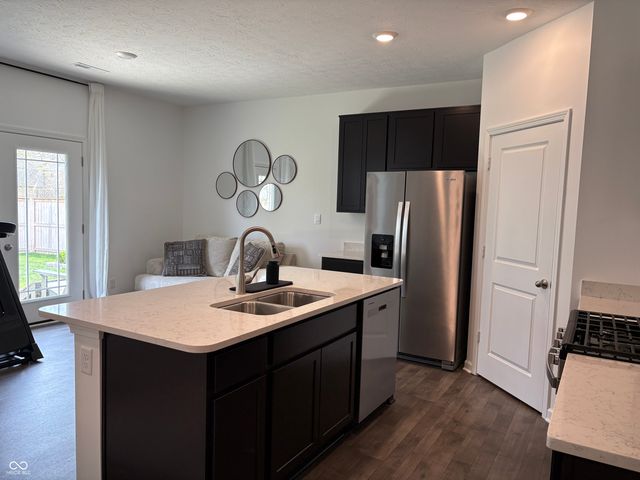 3779 S Village Row, New Palestine, IN 46163