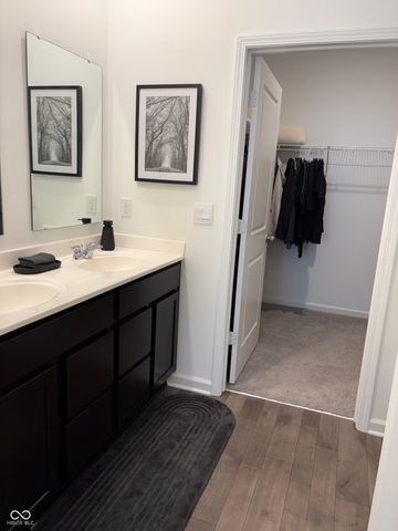 3779 S Village Row, New Palestine, IN 46163