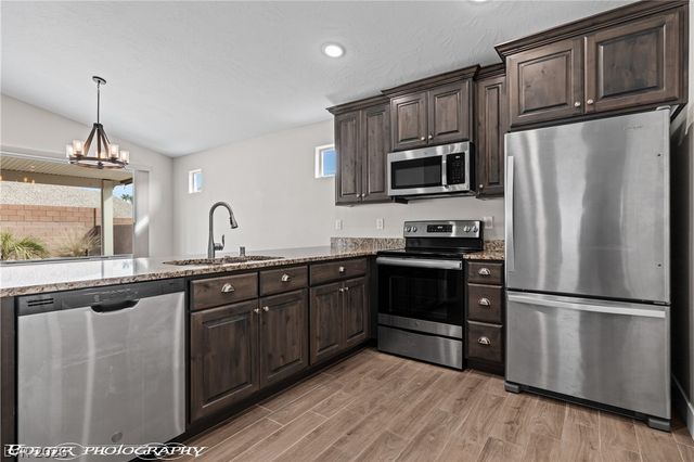 921 Shadow Hawk Ridge, Mesquite, NV 89027