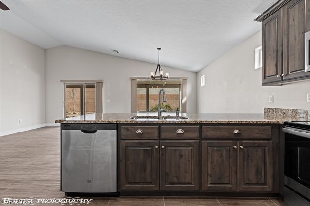 921 Shadow Hawk Ridge, Mesquite, NV 89027