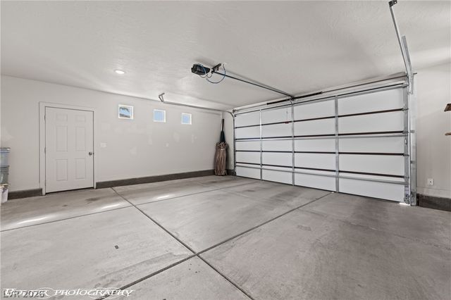 921 Shadow Hawk Ridge, Mesquite, NV 89027