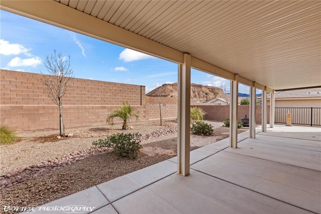 921 Shadow Hawk Ridge, Mesquite, NV 89027