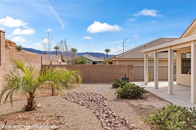 921 Shadow Hawk Ridge, Mesquite, NV 89027