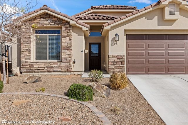 921 Shadow Hawk Ridge, Mesquite, NV 89027