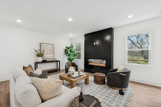 145 Rose Hannah Dr, Gallatin, TN 37066