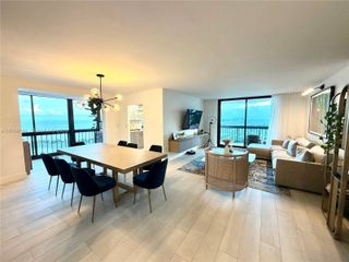 2333 Brickell Avenue 2512, Miami, FL 33129