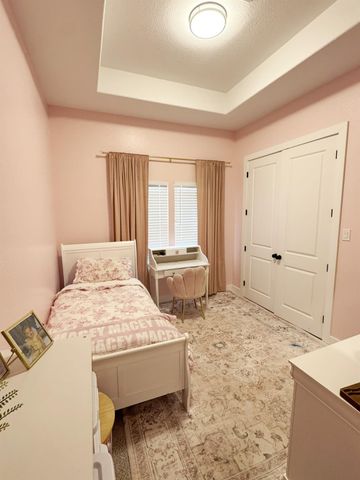 431 Wellshire Drive, West Columbia, TX 77486