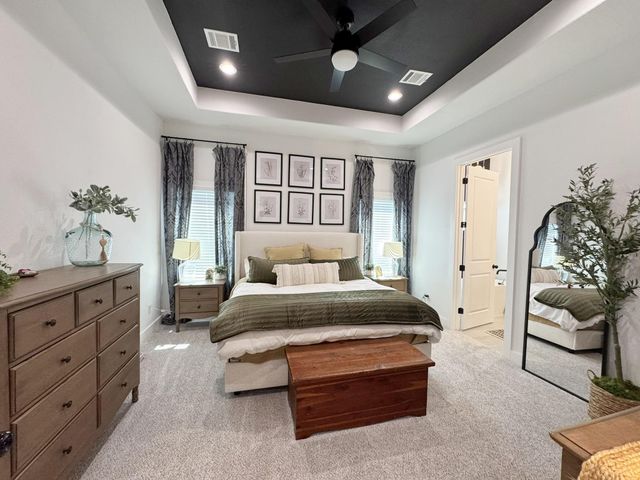 431 Wellshire Drive, West Columbia, TX 77486