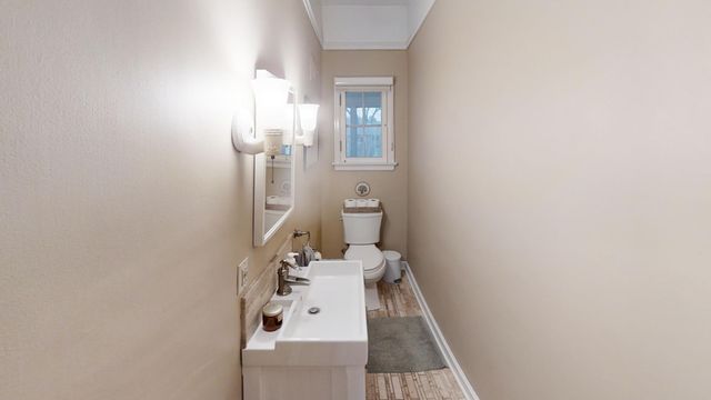 210 Lee Place, Albert Lea, MN 56007