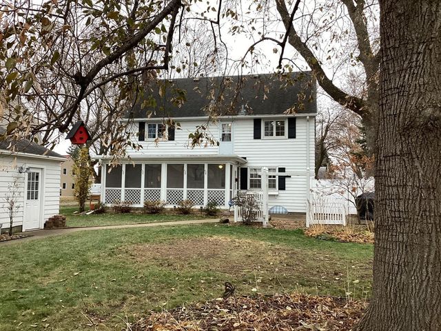 210 Lee Place, Albert Lea, MN 56007