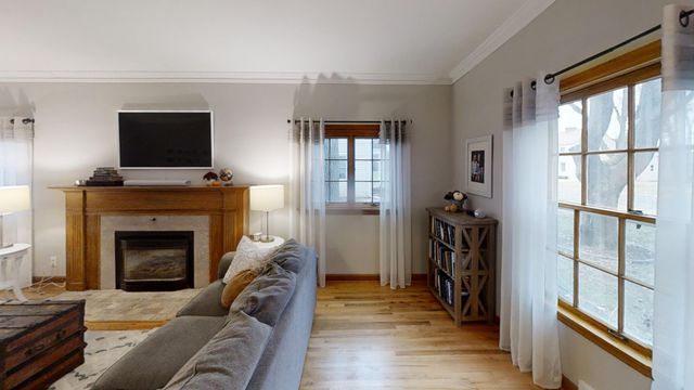 210 Lee Place, Albert Lea, MN 56007