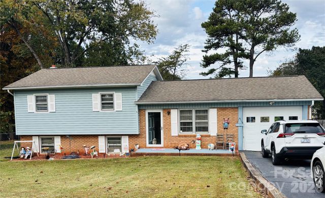 1954 Villa Drive, Newton, NC 28658