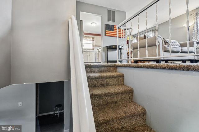 100 GARDEN AVE, Blackwood, NJ 08012