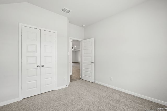 1204 Sweden, Seguin, TX 78155