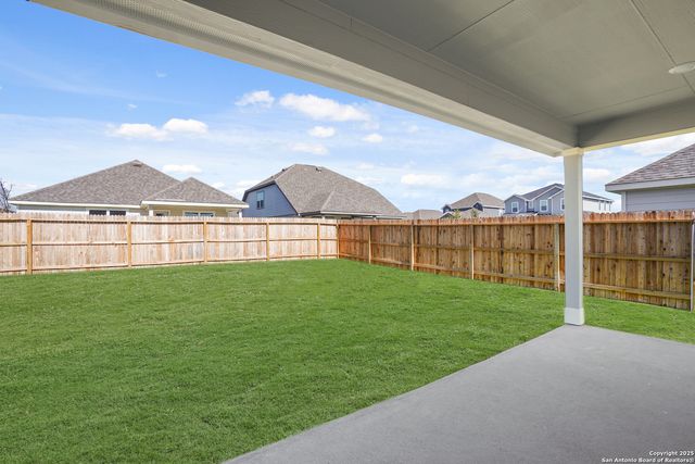1204 Sweden, Seguin, TX 78155