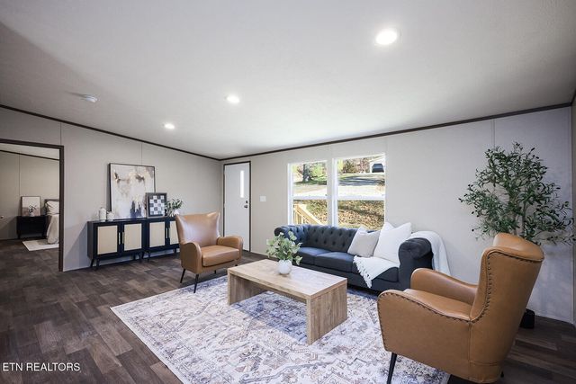 365 Harmon Lane, Lenoir City, TN 37771