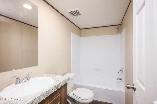 365 Harmon Lane, Lenoir City, TN 37771