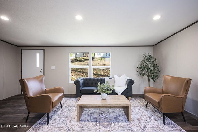 365 Harmon Lane, Lenoir City, TN 37771