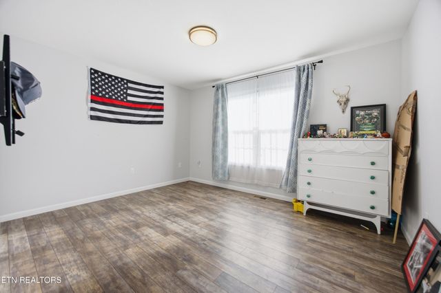 722 Williams Creek Rd, Oneida, TN 37841