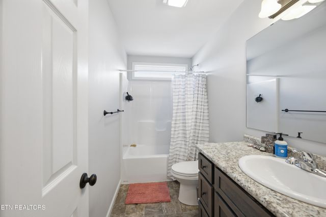 722 Williams Creek Rd, Oneida, TN 37841