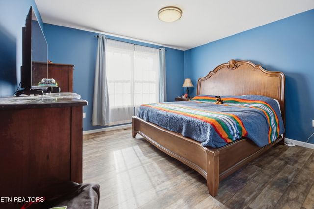 722 Williams Creek Rd, Oneida, TN 37841