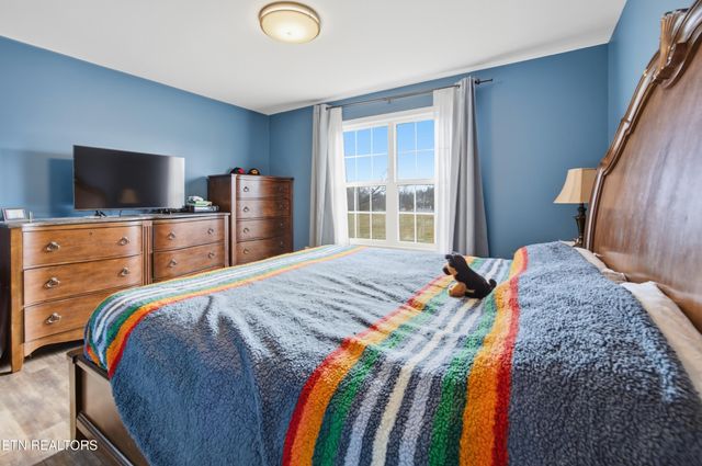 722 Williams Creek Rd, Oneida, TN 37841