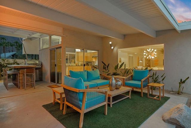 788 N Dry Falls Road, Palm Springs, CA 92262