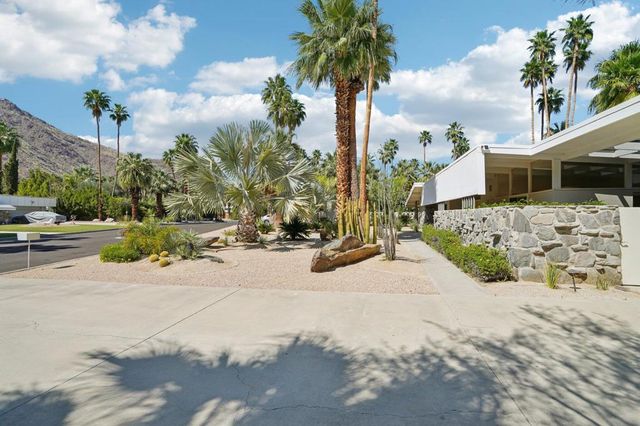 788 N Dry Falls Road, Palm Springs, CA 92262