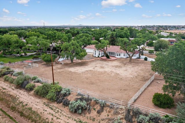 9514 KANDACE Drive NW, Albuquerque, NM 87114