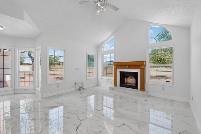 9514 KANDACE Drive NW, Albuquerque, NM 87114
