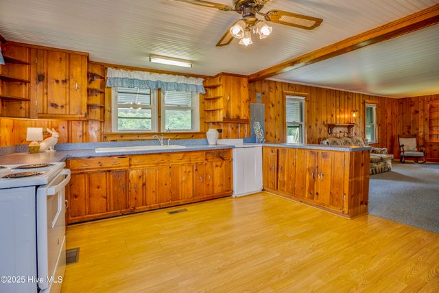 1274 Us Highway 17 S, Elizabeth City, NC 27909