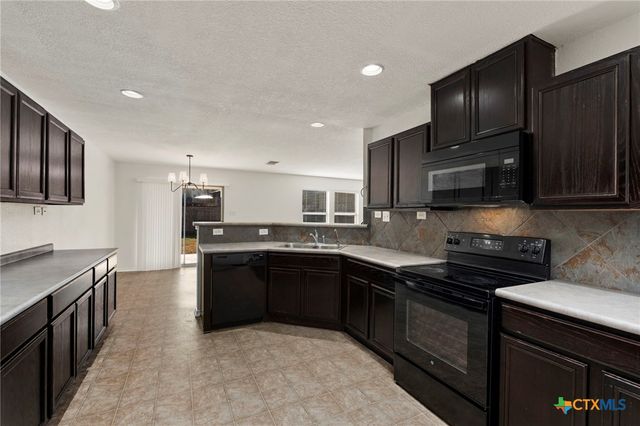 5127 Sunview Valley, San Antonio, TX 78244