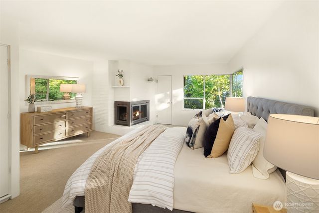 3704 48th Avenue NE, Seattle, WA 98105