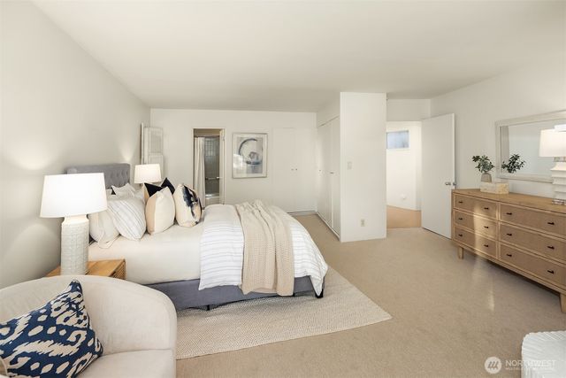 3704 48th Avenue NE, Seattle, WA 98105