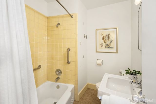 3704 48th Avenue NE, Seattle, WA 98105