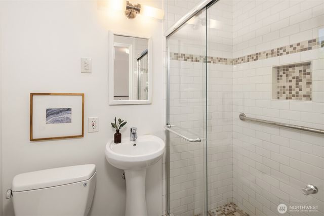 3704 48th Avenue NE, Seattle, WA 98105