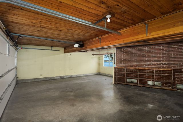 3704 48th Avenue NE, Seattle, WA 98105