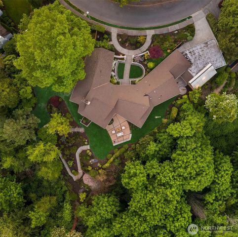 3704 48th Avenue NE, Seattle, WA 98105