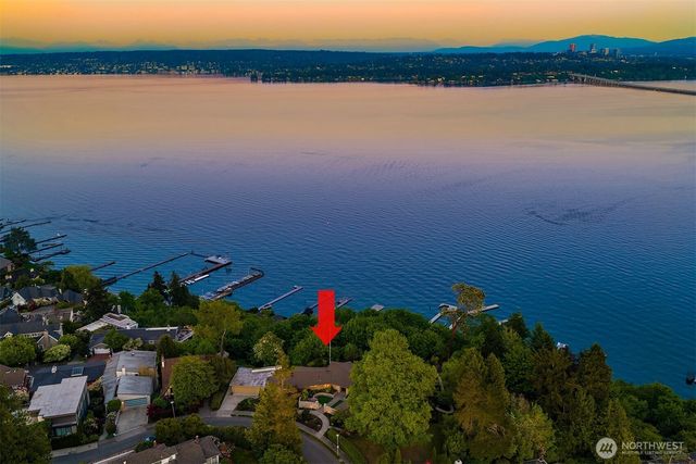 3704 48th Avenue NE, Seattle, WA 98105