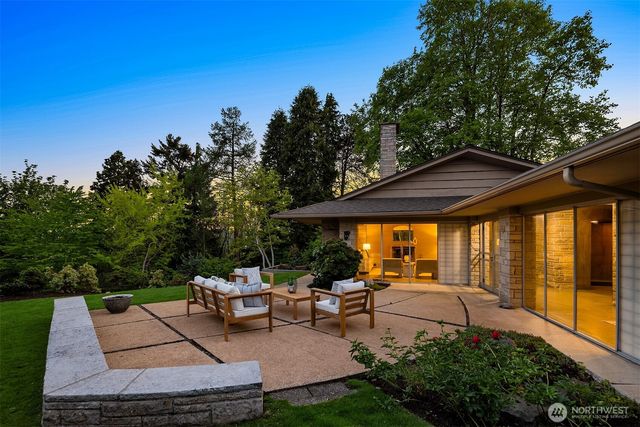 3704 48th Avenue NE, Seattle, WA 98105