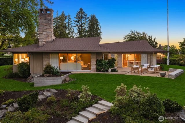 3704 48th Avenue NE, Seattle, WA 98105