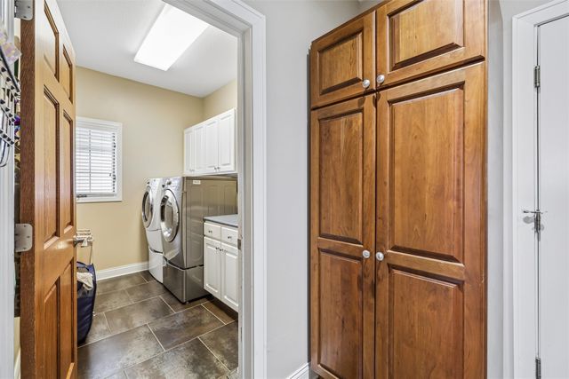 9317 Catalina Circle, Johnston, IA 50131