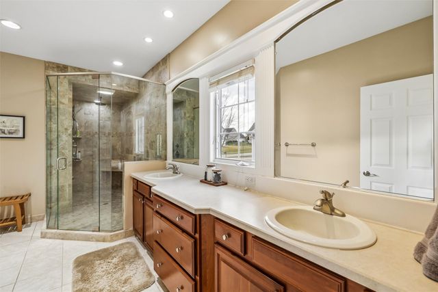 9317 Catalina Circle, Johnston, IA 50131