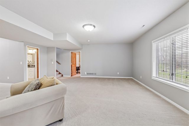 9317 Catalina Circle, Johnston, IA 50131