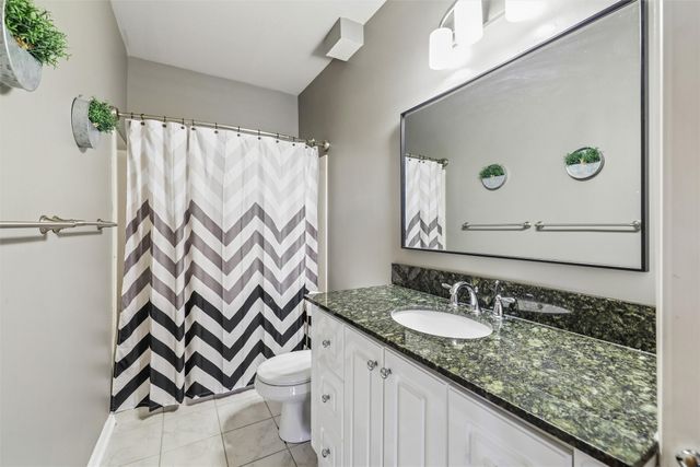 9317 Catalina Circle, Johnston, IA 50131