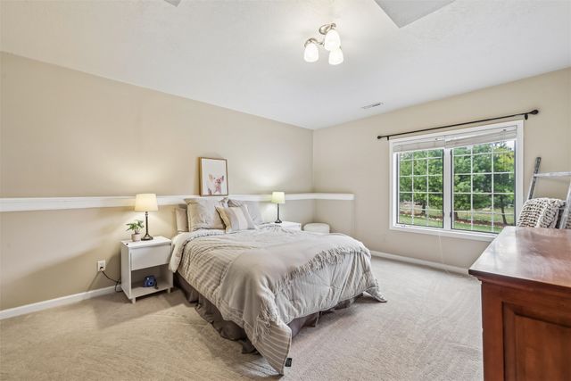 9317 Catalina Circle, Johnston, IA 50131