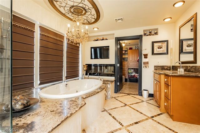 2835 South Buffalo Drive, Las Vegas, NV 89117