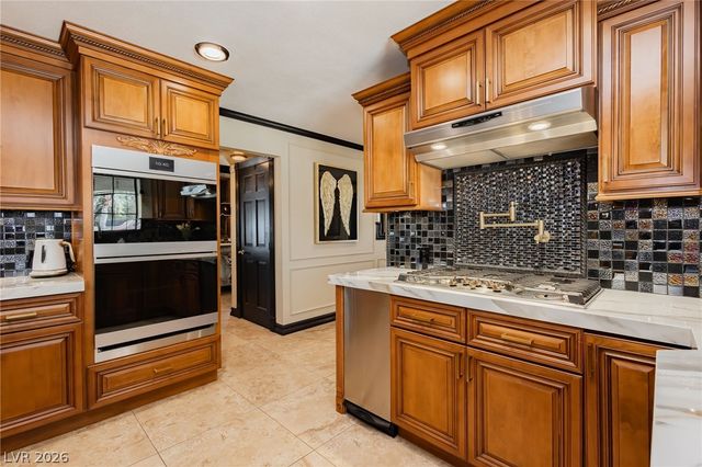 2835 South Buffalo Drive, Las Vegas, NV 89117
