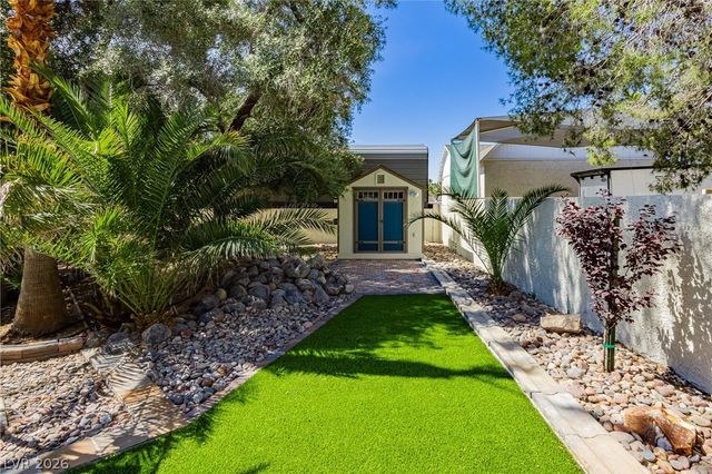 2835 South Buffalo Drive, Las Vegas, NV 89117