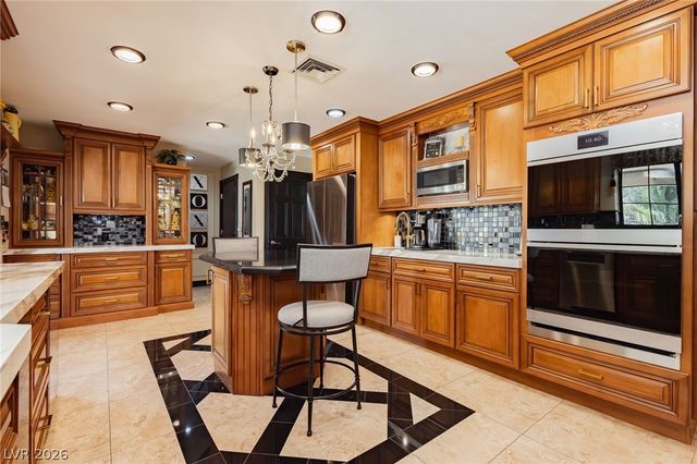 2835 South Buffalo Drive, Las Vegas, NV 89117